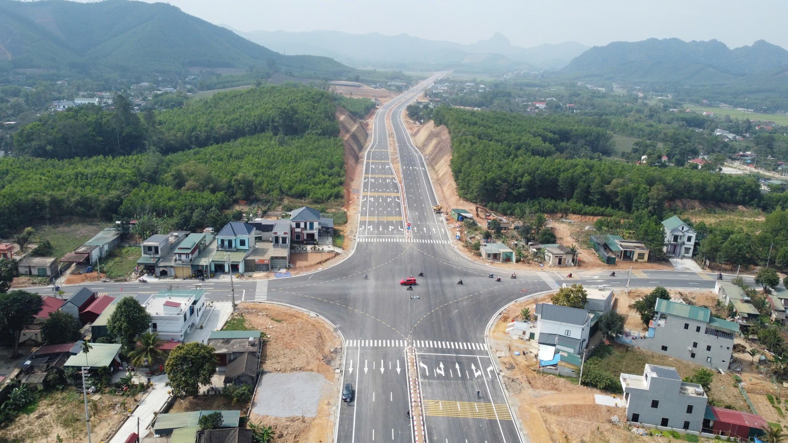 UAV photogrammetry supports land-use status mapping for road project site clearance in Viet Nam