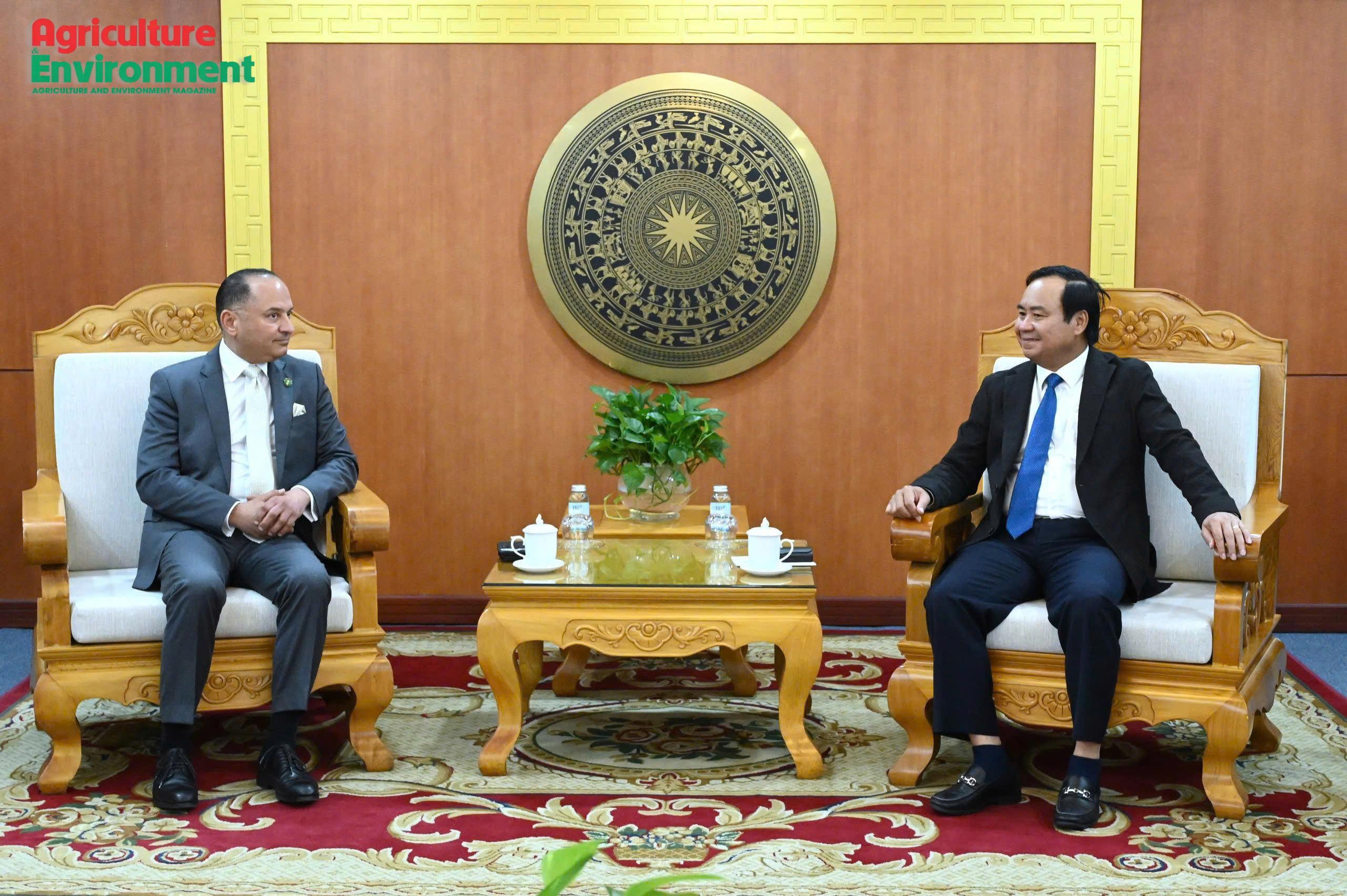 hung_arap_1780993011.jpg