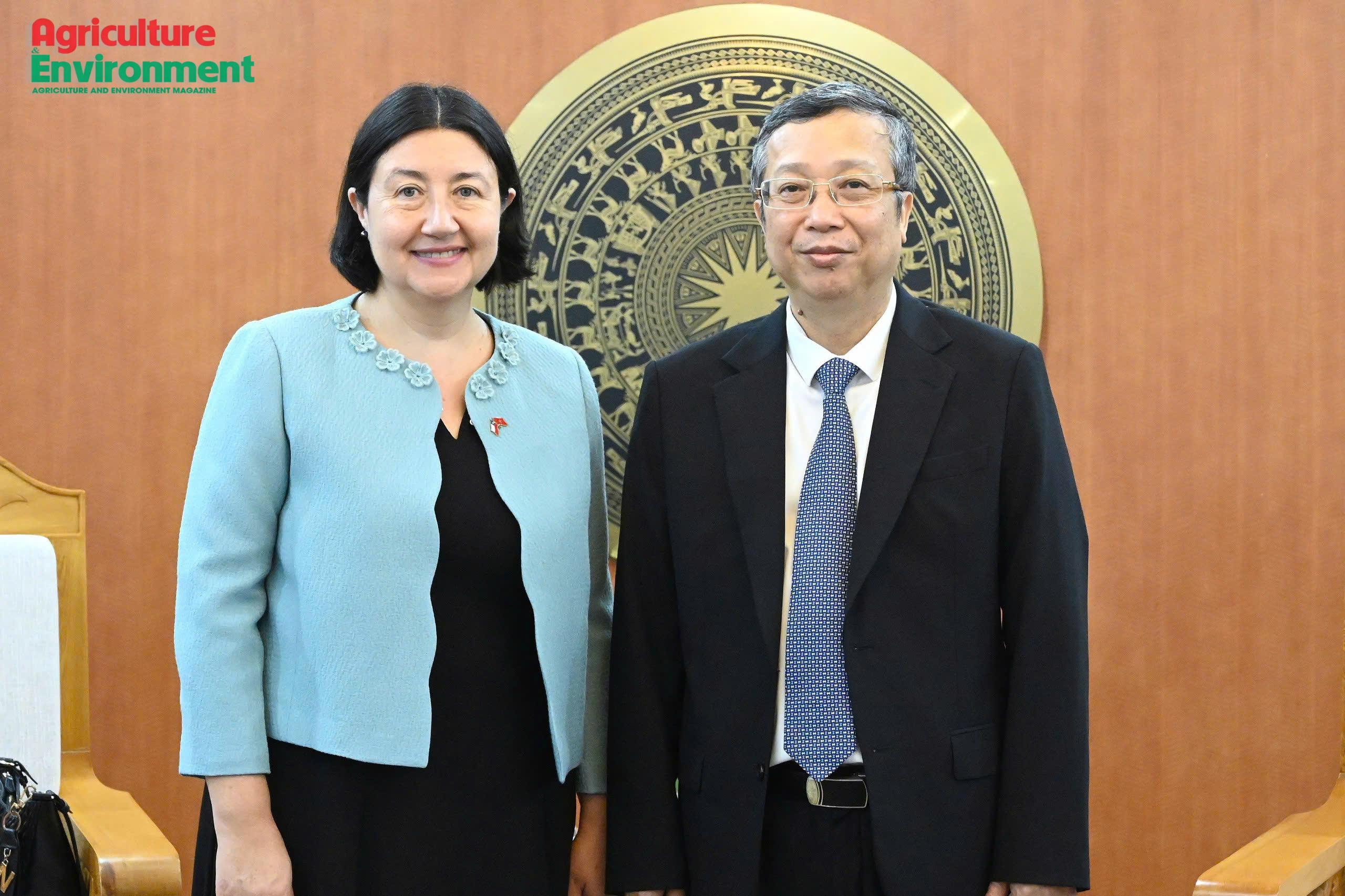 Viet Nam, Chile strengthen agricultural cooperation, expand market access for farm products