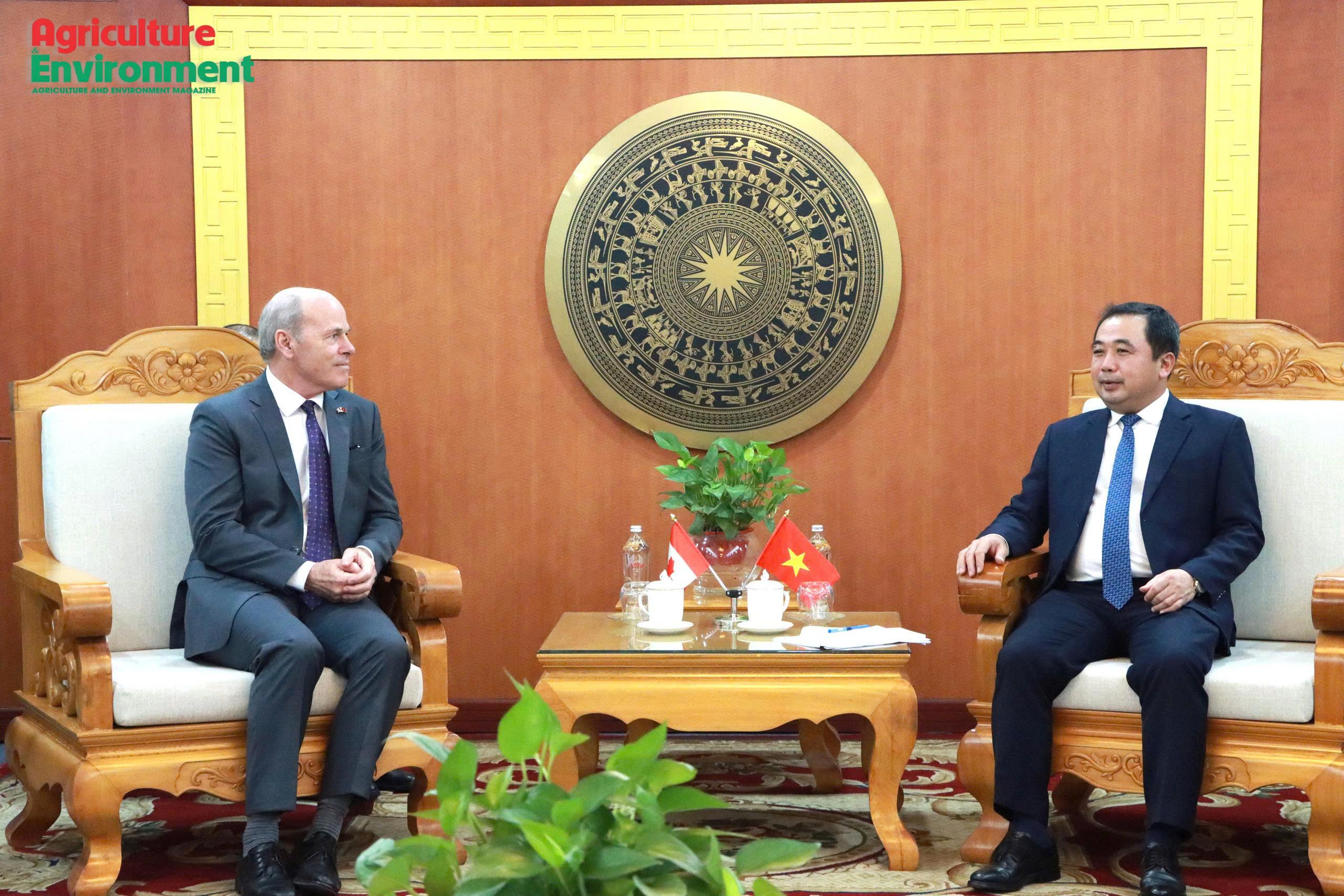 Viet Nam and Canada deepen agricultural trade and climate cooperation