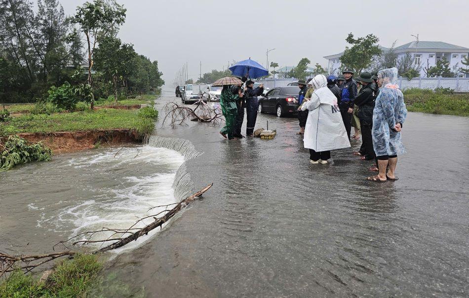 Flood forecasting and early warning communication as a tool for disaster risk management in Quang Tri province