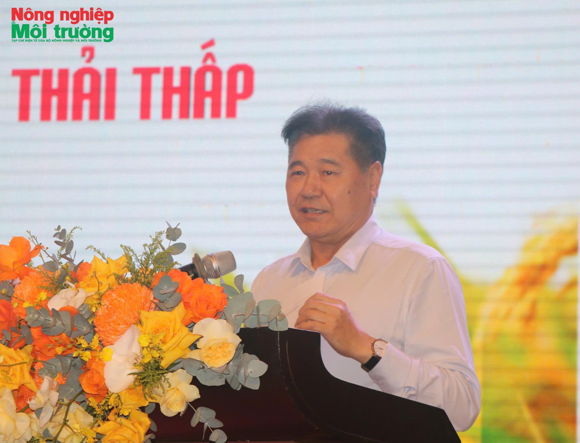 Viet Nam scales up low-emission rice farming models for green agricultural development