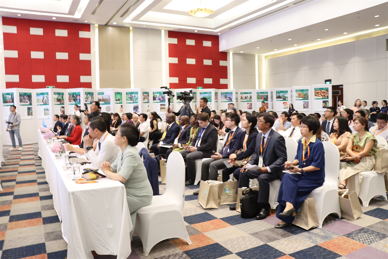 The “High-Level Inter-regional Knowledge Exchange on One Country One Priority Product (OCOP) Models”