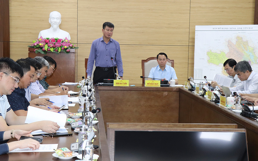 Minister Do Duc Duy chairs meeting to accelerate disaster recovery in Yen Bai