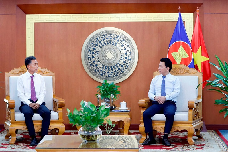 Minister Dang Quoc Khanh meets with leaders of South Korea’s Abe Invest Group specializing in wastewater treatment