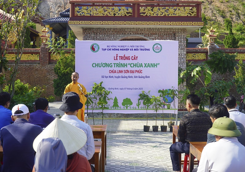 “Green pagoda”: Program spreads environmental awareness at Linh Son Dai Phuc pagoda, Quang Binh