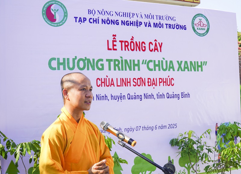 “Green pagoda”: Program spreads environmental awareness at Linh Son Dai Phuc pagoda, Quang Binh
