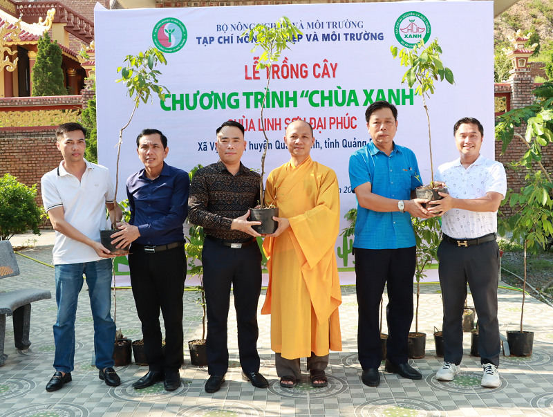 “Green pagoda”: Program spreads environmental awareness at Linh Son Dai Phuc pagoda, Quang Binh
