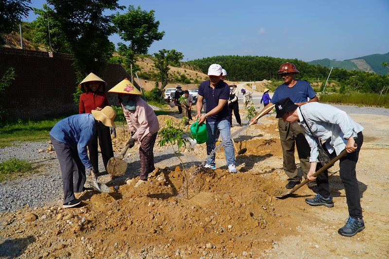 “Green pagoda”: Program spreads environmental awareness at Linh Son Dai Phuc pagoda, Quang Binh