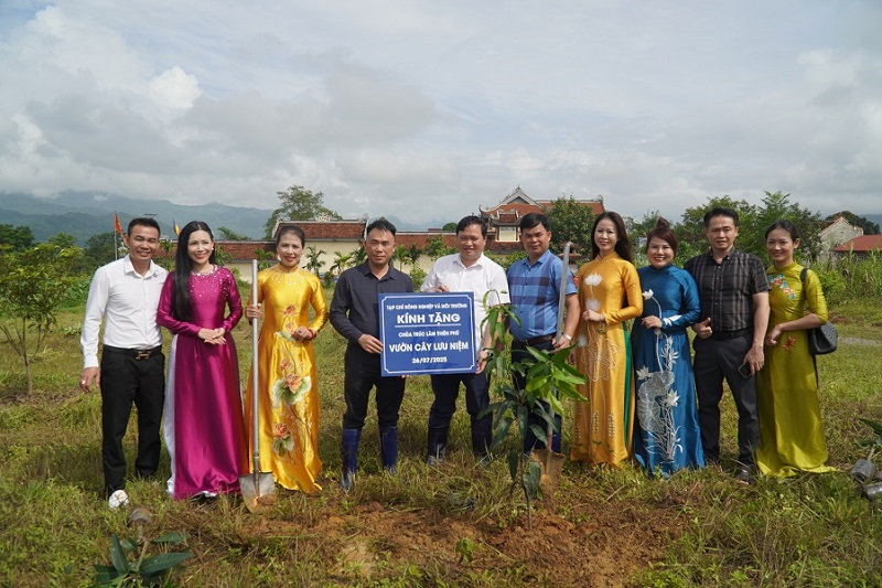 Agriculture and Environment Magazine launches “Green pagoda” program in Lao Cai