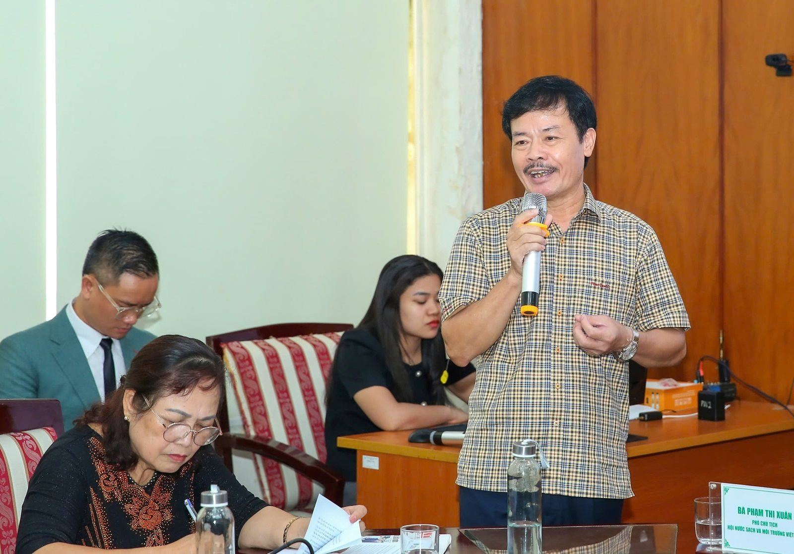 Reducing greenhouse gas emissions in livestock farming: Challenges and opportunities