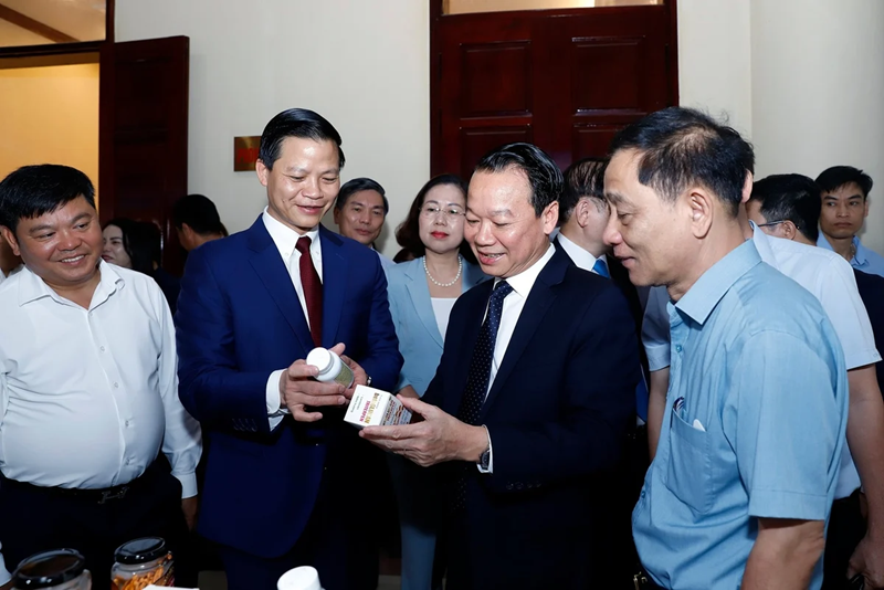 Bac Ninh 2025 conference: Driving science, innovation and digital transformation in agriculture and the environment”