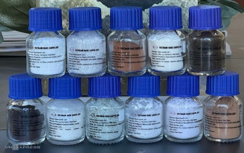 Application of GeoAI technology in rare earth mineral assessment