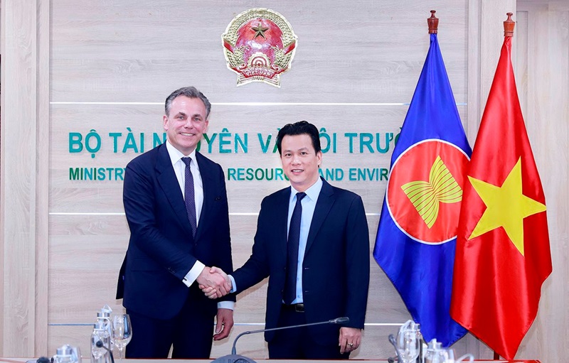 Vietnam - Netherlands: Comprehensive cooperation for addressing climate change adaptation and environmental challenges