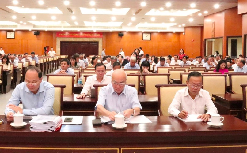 The Ministry of Natural Resources and Environment disseminates key updates to the 2024 Land Law in Ho Chi Minh City