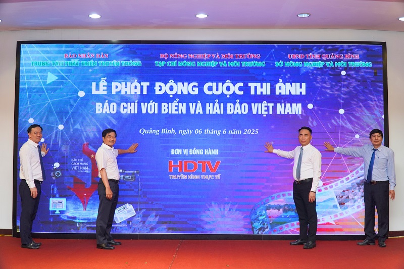 Advancing marine environmental communication and journalism through artificial intelligence: Toward sustainable coastal development in Vietnam