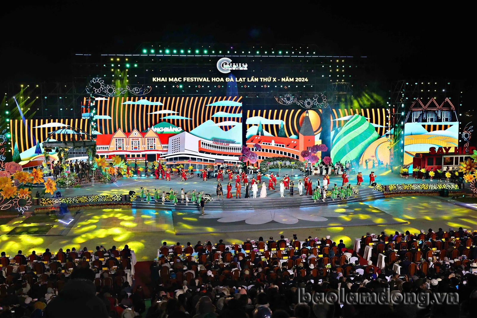 Da Lat blossoms in colors: The grand opening of the 2024 Flower Festival