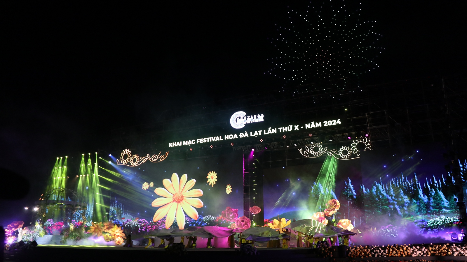 Da Lat blossoms in colors: The grand opening of the 2024 Flower Festival