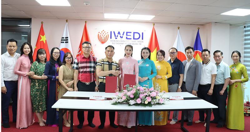 The Agriculture and Environment Magazine signs cooperation agreement with IWEDI