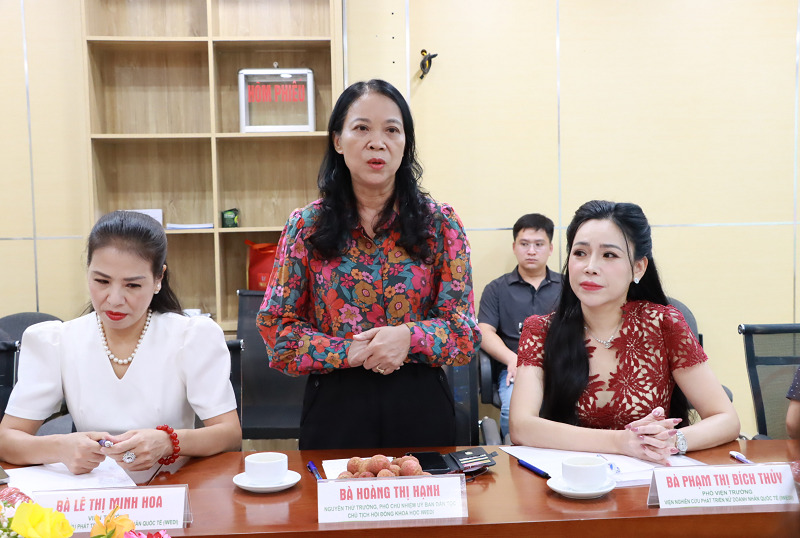 IWEDI and the Agriculture & Environment Magazine aim for long-term strategic cooperation