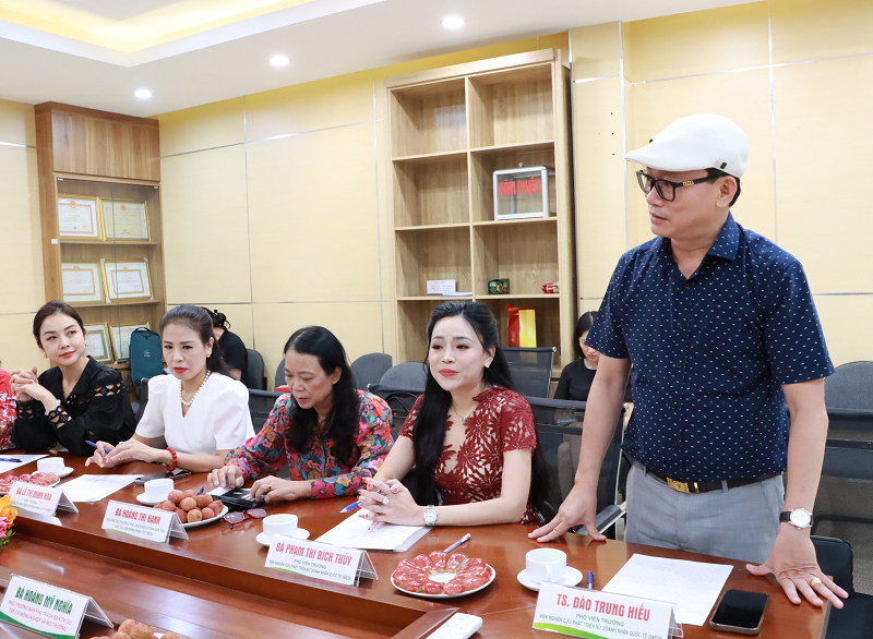 IWEDI and the Agriculture & Environment Magazine aim for long-term strategic cooperation