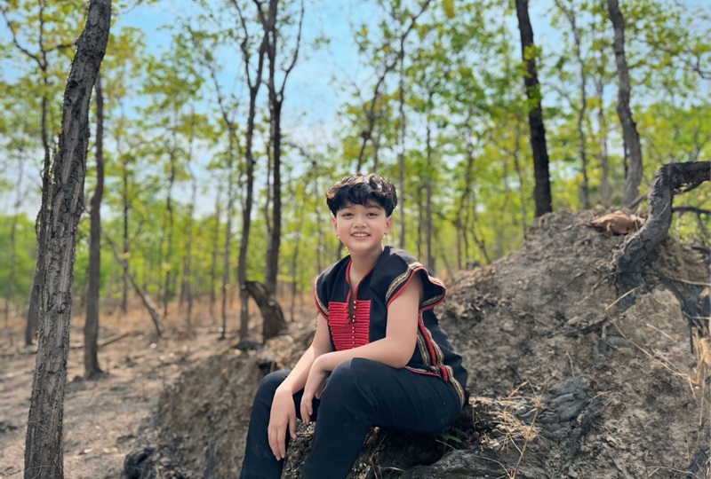 Young singer Phu Quy releases debut MV, calls for forest protection