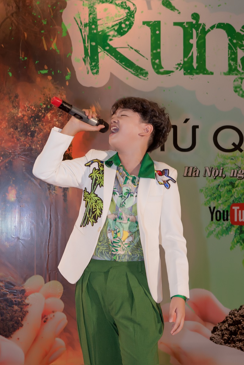 Young singer Phu Quy releases debut MV, calls for forest protection