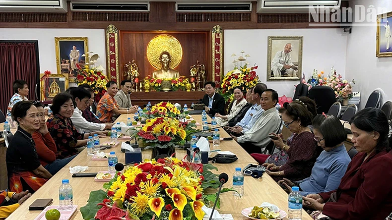 New Thai-Vietnamese cultural food street opens in Nakhon Phanom