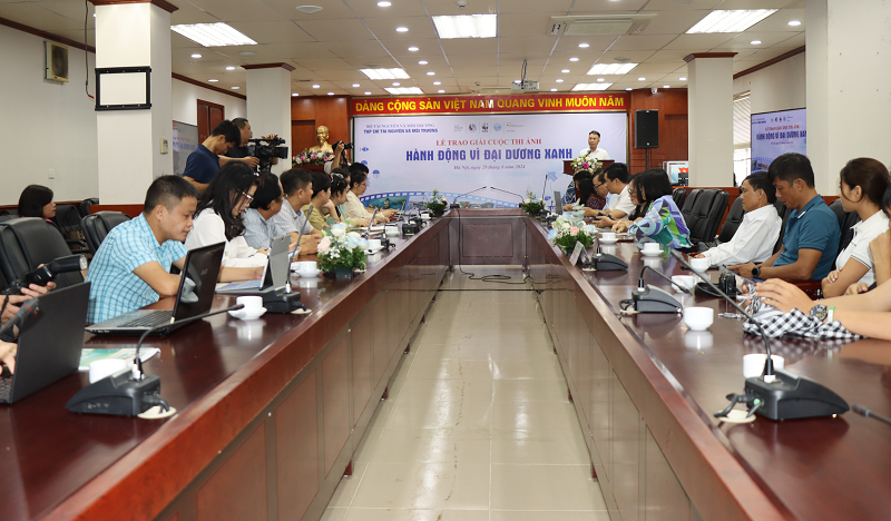 Award-winning photos capture the essence of ocean conservation