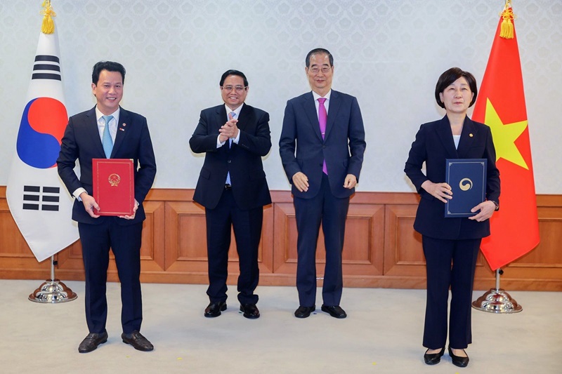 Vietnam and South Korea commit to establishing an eco-industrial park