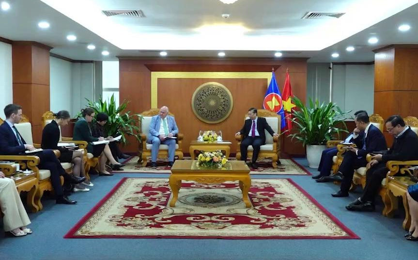 Vietnam and Ireland strengthen agricultural trade and cooperation