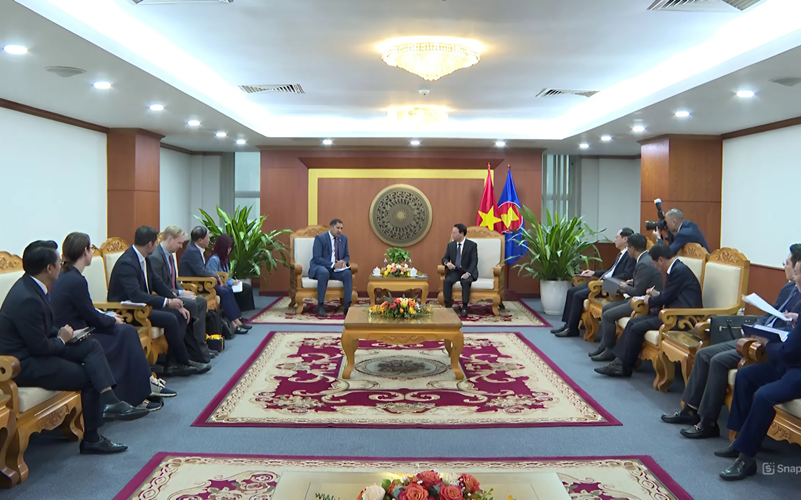 Vietnam and Sweden enhance cooperation in green development