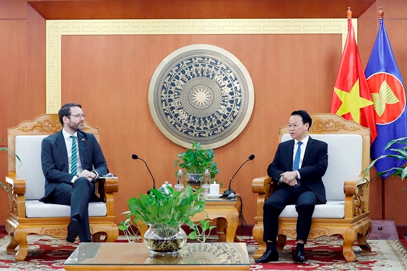 Vietnam and the United Kingdom: Strengthening cooperation in natural resources and environment