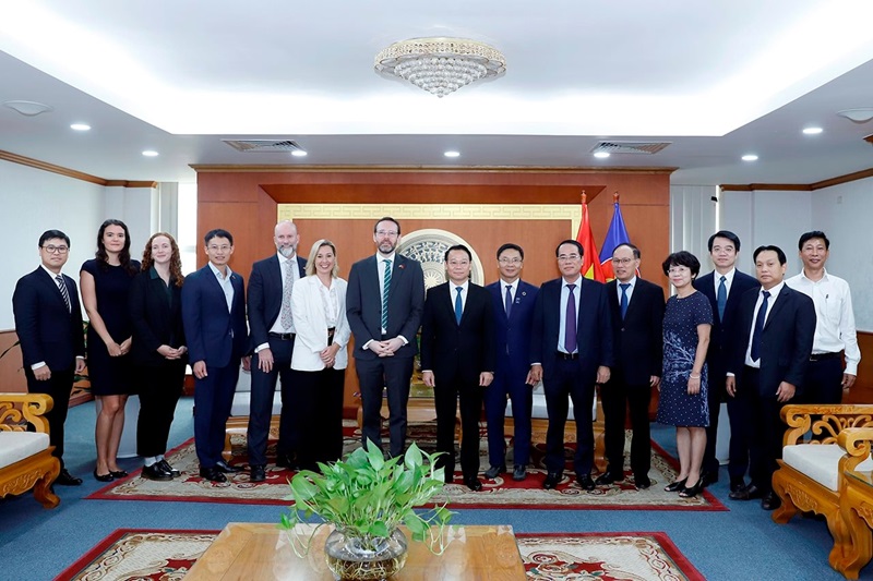 Vietnam and the United Kingdom: Strengthening cooperation in natural resources and environment