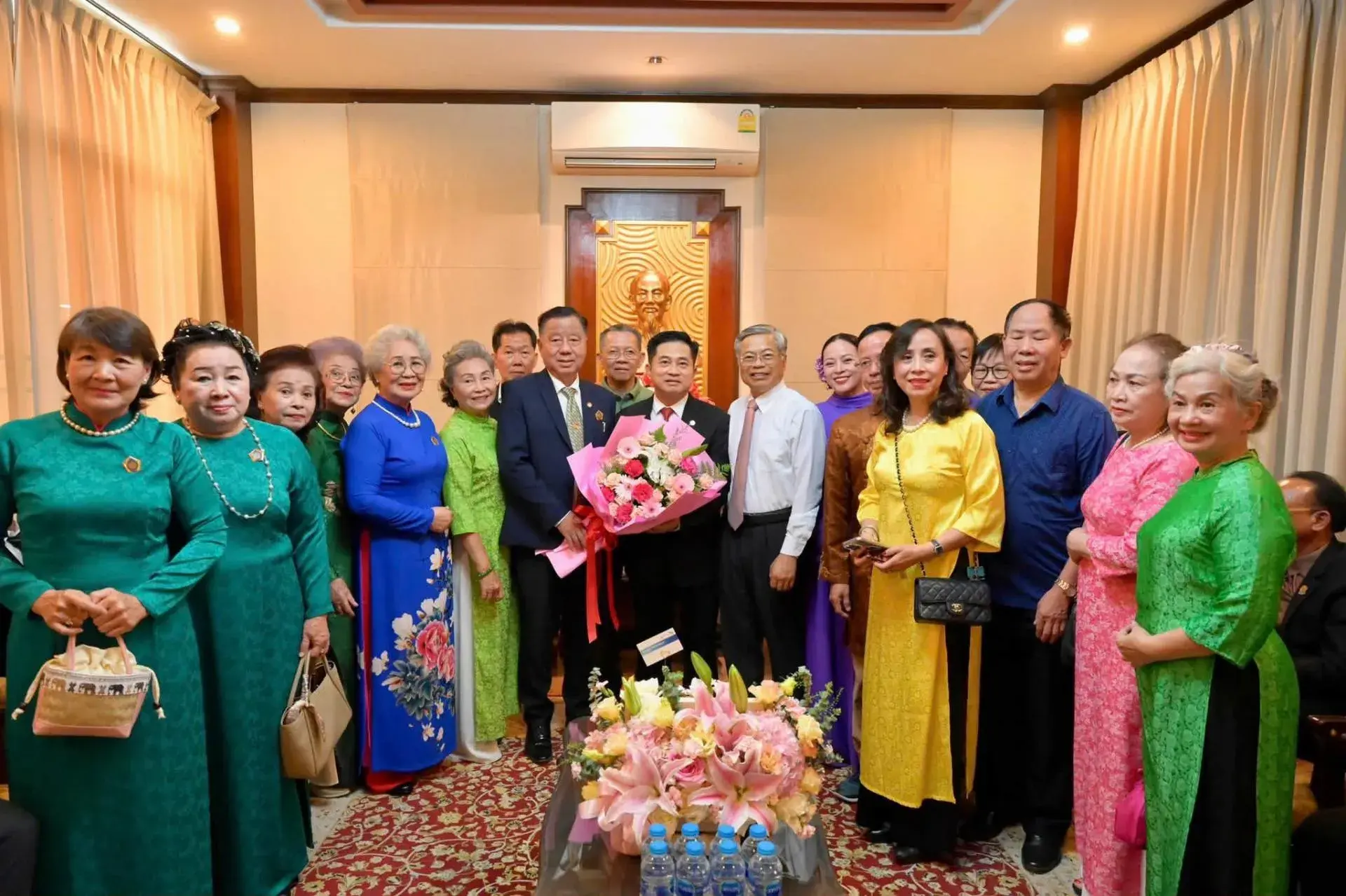 anh-chup-luu-niem_1777858619.jpg