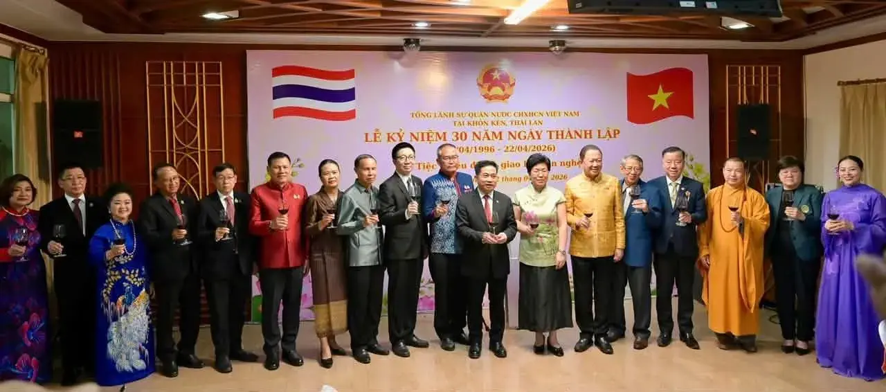 anh-lanh-su-quan-1_1777858618.jpg