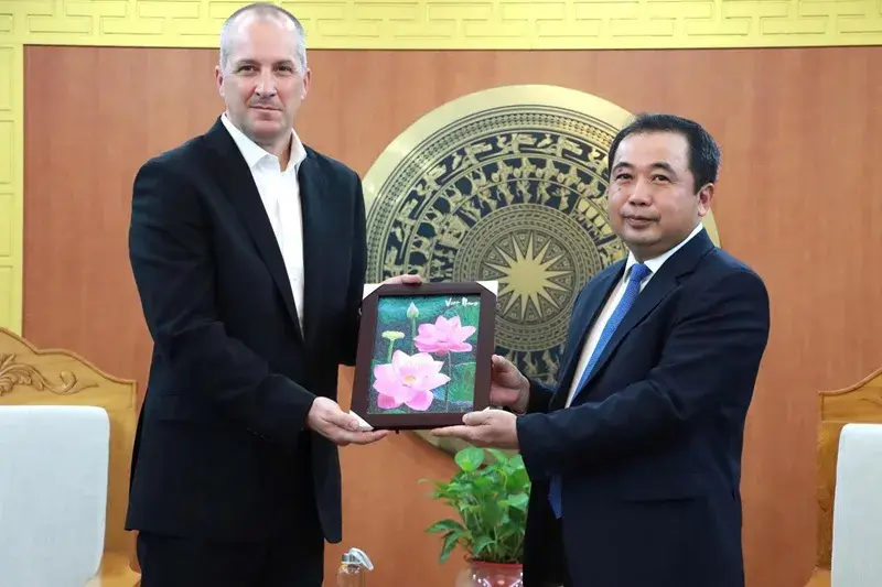 Promoting trade and investment between Vietnam and the state of Iowa